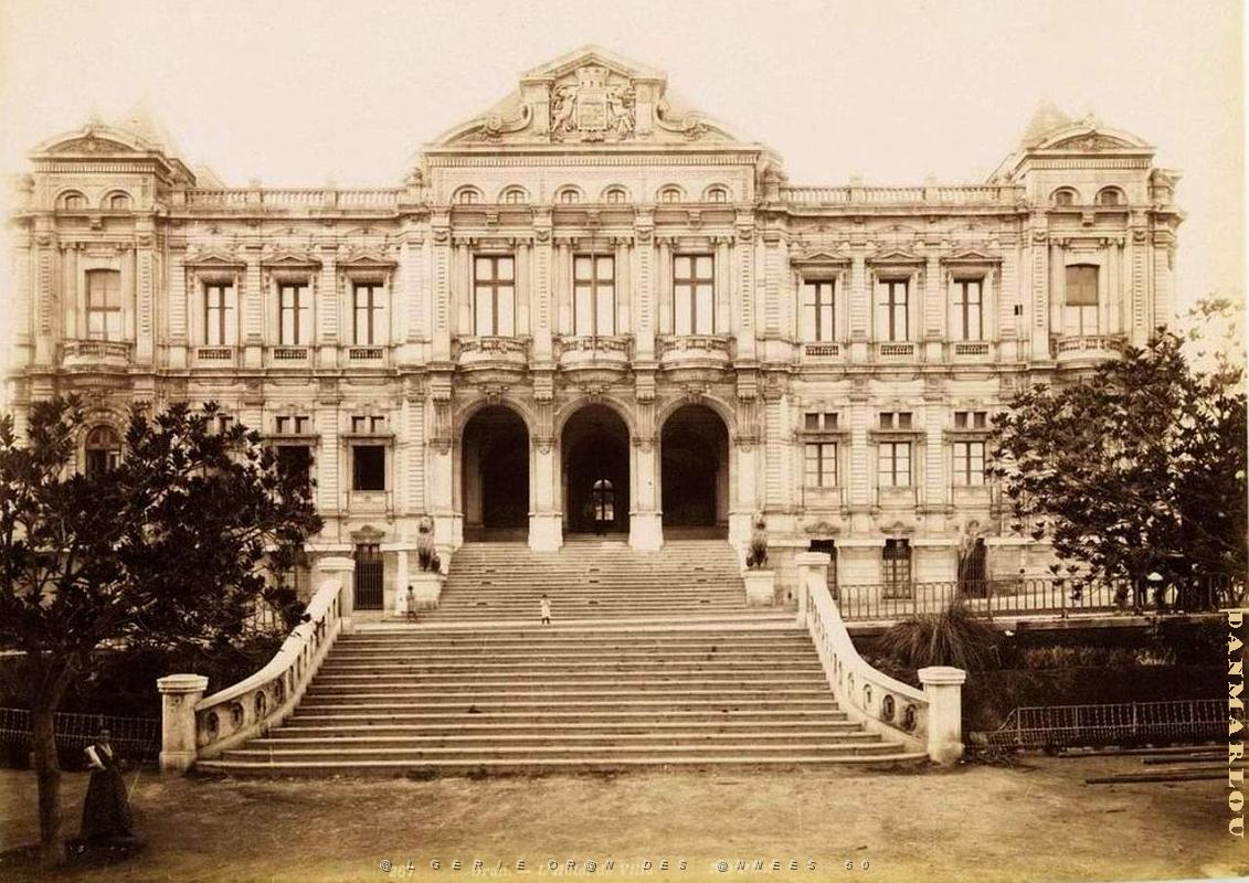 PA b- 060- Hotel de ville.jpg